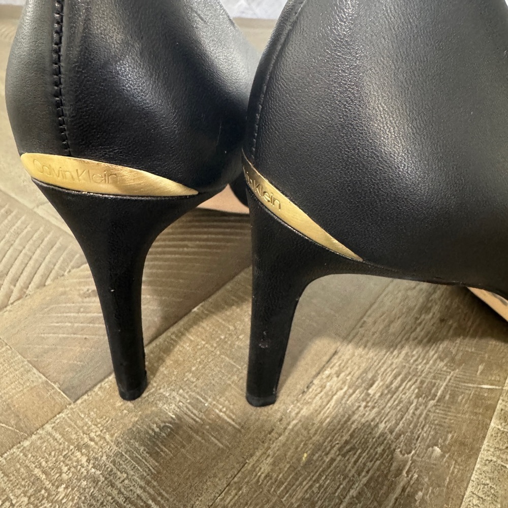 Calvin Klein heels - Picture 3 of 7